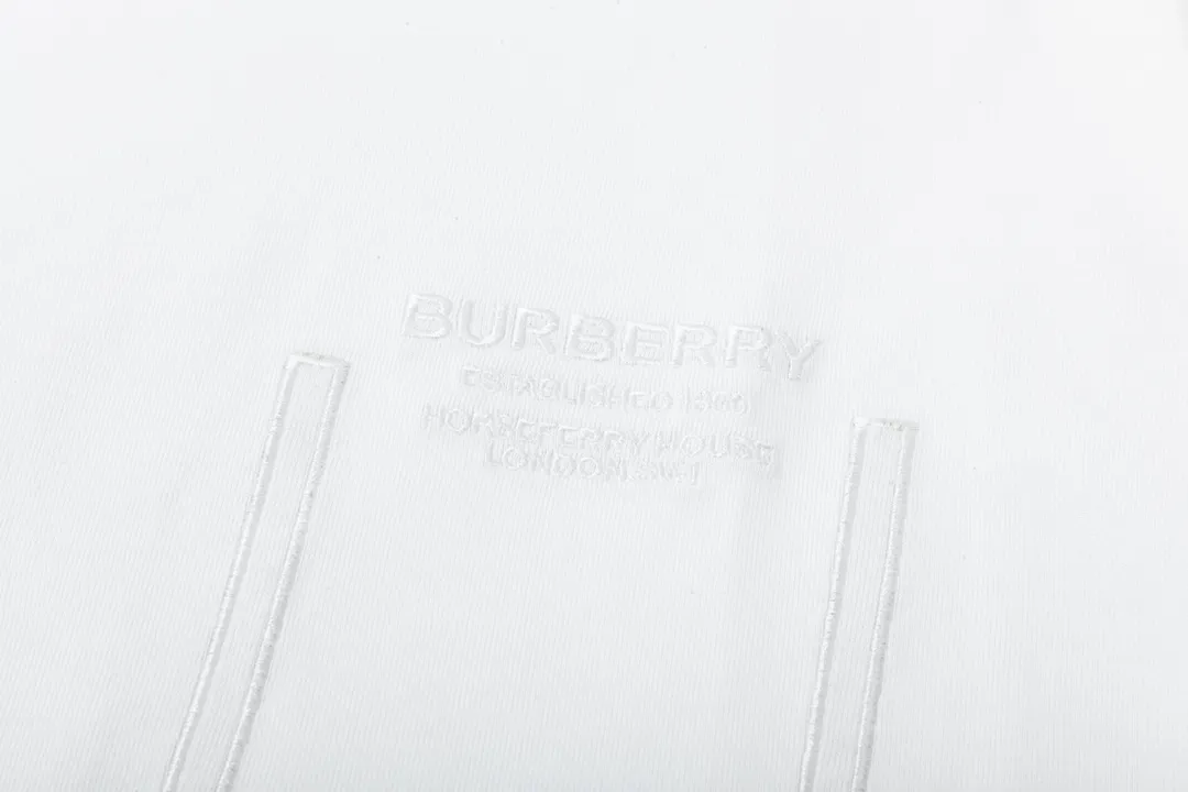 BURBERRY 🪡 Logo Classic ， Retro Same Style T 260 Versatile : White Size：XS~L